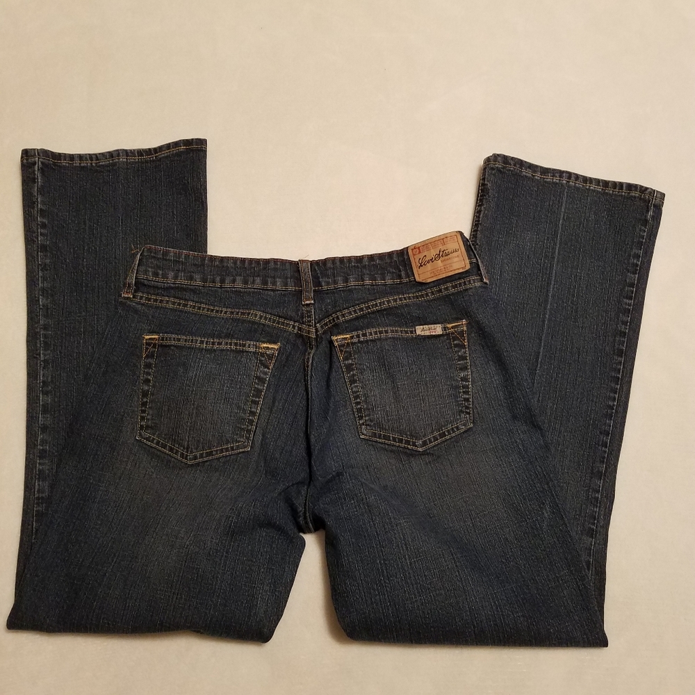 Women's Levis Jeans